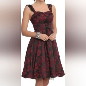 Hearts & Roses Dress Sweetheart Corset Floral Brocade Size 6